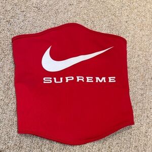 Nike x SUPREME neck gaiter / warmer